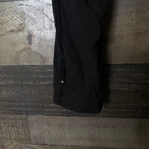 Lululemon Leggings Crop 6 - Picture 3 of 4